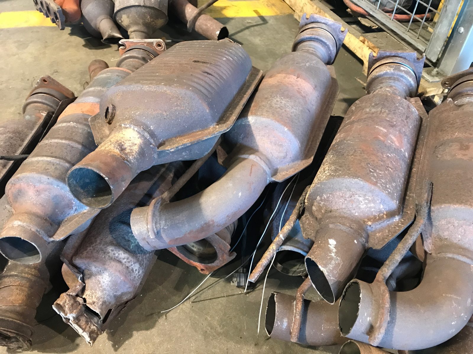 Bmw Catalytic Converter Scrap Price Buy/sell trading exchange for